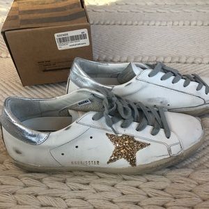 New never worn women’s golden goose superstars